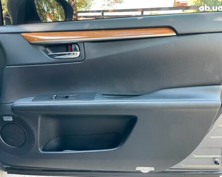 Серый Лексус С 350, объемом двигателя 2.5 л и пробегом 220 тыс. км за 17990 $, фото 32 на Automoto.ua