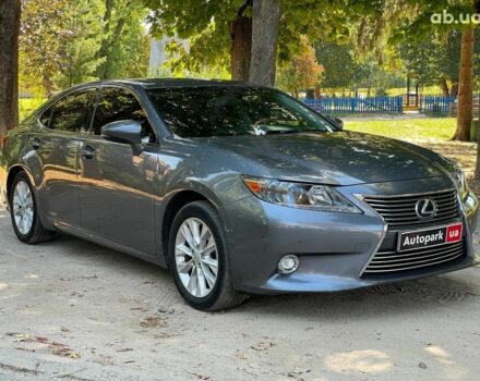 Серый Лексус С 350, объемом двигателя 2.5 л и пробегом 220 тыс. км за 17990 $, фото 4 на Automoto.ua
