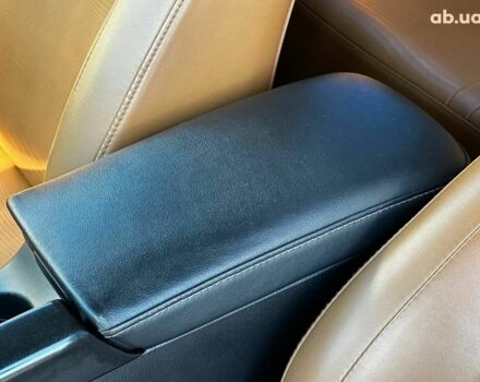 Белый Лексус CT 200h, объемом двигателя 1.8 л и пробегом 270 тыс. км за 12990 $, фото 28 на Automoto.ua