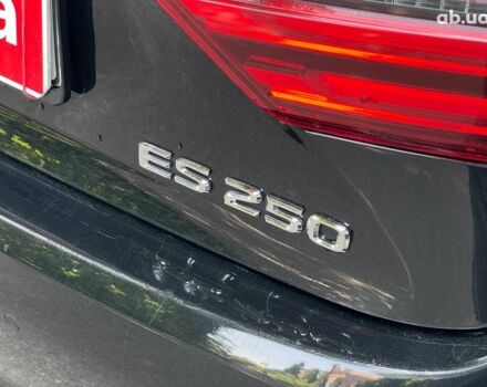 Лексус ES 250 2017 в Киеве на Automoto.ua Черный Лексус ES 250, объемом двигателя 2.5 л и пробегом 166 тыс. км за 25990 $, фото 9 на Automoto.ua