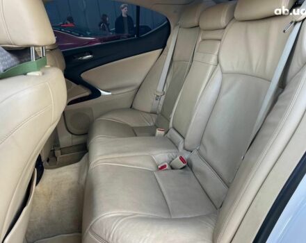 Белый Лексус IS 220, объемом двигателя 2.2 л и пробегом 351 тыс. км за 8990 $, фото 35 на Automoto.ua