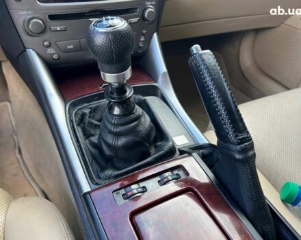 Белый Лексус IS 220, объемом двигателя 2.2 л и пробегом 351 тыс. км за 8990 $, фото 30 на Automoto.ua