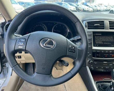 Белый Лексус IS 220, объемом двигателя 2.2 л и пробегом 351 тыс. км за 8990 $, фото 26 на Automoto.ua