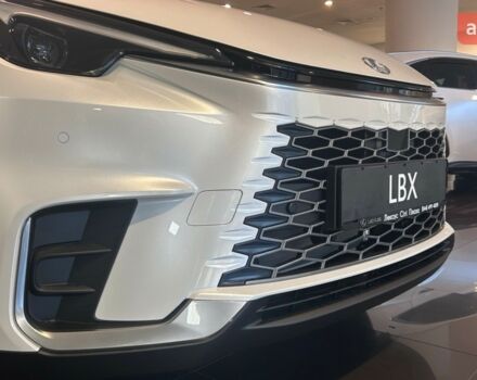 Лексус LBX, об'ємом двигуна 1.49 л та пробігом 0 тис. км за 41090 $, фото 20 на Automoto.ua