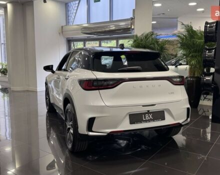 Лексус LBX, объемом двигателя 1.49 л и пробегом 0 тыс. км за 42260 $, фото 12 на Automoto.ua