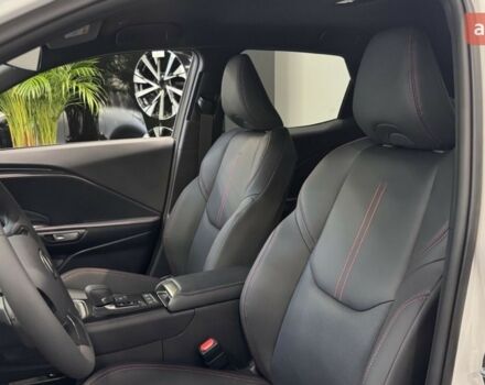 Лексус LBX, объемом двигателя 1.49 л и пробегом 0 тыс. км за 42260 $, фото 7 на Automoto.ua