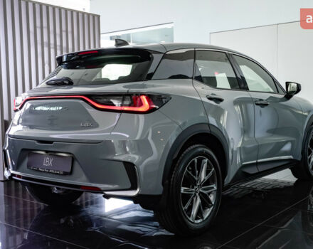Лексус LBX, об'ємом двигуна 1.49 л та пробігом 0 тис. км за 41090 $, фото 2 на Automoto.ua
