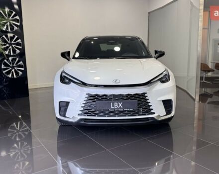 Лексус LBX, объемом двигателя 1.49 л и пробегом 0 тыс. км за 42260 $, фото 1 на Automoto.ua