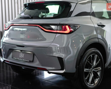 Лексус LBX, об'ємом двигуна 1.49 л та пробігом 0 тис. км за 41090 $, фото 6 на Automoto.ua