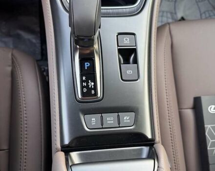 Серый Лексус LBX, объемом двигателя 1.49 л и пробегом 1 тыс. км за 38500 $, фото 21 на Automoto.ua