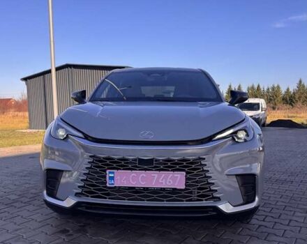 Серый Лексус LBX, объемом двигателя 1.49 л и пробегом 1 тыс. км за 38500 $, фото 4 на Automoto.ua