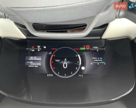 Білий Лексус LM, об'ємом двигуна 2.49 л та пробігом 8 тис. км за 115900 $, фото 16 на Automoto.ua