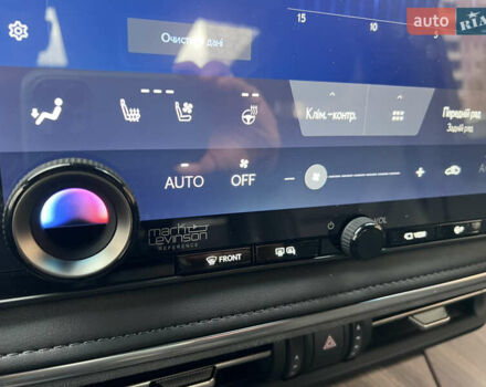 Чорний Лексус LM, об'ємом двигуна 2.5 л та пробігом 34 тис. км за 81300 $, фото 18 на Automoto.ua