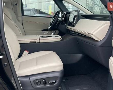Чорний Лексус LM, об'ємом двигуна 2.39 л та пробігом 55 тис. км за 129537 $, фото 5 на Automoto.ua