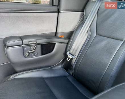 Чорний Лексус LM, об'ємом двигуна 2.5 л та пробігом 34 тис. км за 81300 $, фото 6 на Automoto.ua