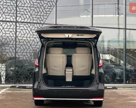 Чорний Лексус LM, об'ємом двигуна 2.39 л та пробігом 55 тис. км за 129537 $, фото 9 на Automoto.ua