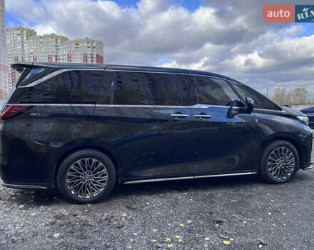 Чорний Лексус LM, об'ємом двигуна 2.5 л та пробігом 34 тис. км за 81300 $, фото 3 на Automoto.ua