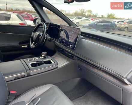 Чорний Лексус LM, об'ємом двигуна 2.5 л та пробігом 34 тис. км за 81300 $, фото 16 на Automoto.ua