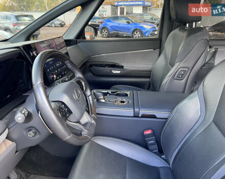 Чорний Лексус LM, об'ємом двигуна 2.5 л та пробігом 34 тис. км за 81300 $, фото 9 на Automoto.ua