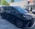 Черный Лексус LM, объемом двигателя 2.49 л и пробегом 23 тыс. км за 125000 $, фото 1 на Automoto.ua