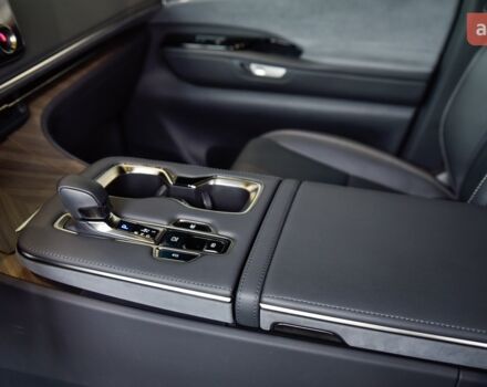 Лексус LM, объемом двигателя 2.49 л и пробегом 0 тыс. км за 121087 $, фото 19 на Automoto.ua