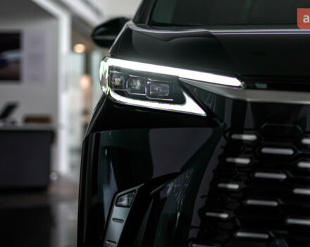 Лексус LM, объемом двигателя 2.49 л и пробегом 0 тыс. км за 118260 $, фото 3 на Automoto.ua