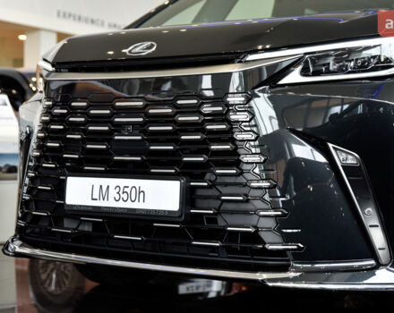 Лексус LM, объемом двигателя 2.49 л и пробегом 0 тыс. км за 121087 $, фото 6 на Automoto.ua