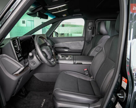 Лексус LM, объемом двигателя 2.49 л и пробегом 0 тыс. км за 118260 $, фото 22 на Automoto.ua