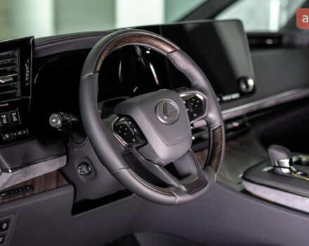 Лексус LM, объемом двигателя 2.49 л и пробегом 0 тыс. км за 118260 $, фото 11 на Automoto.ua