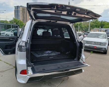 Білий Лексус LX 570, об'ємом двигуна 5.7 л та пробігом 5 тис. км за 112490 $, фото 37 на Automoto.ua