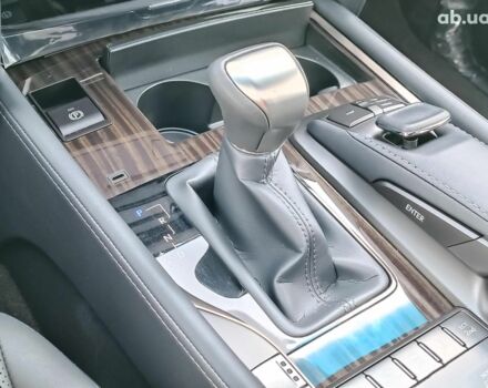 Білий Лексус LX 570, об'ємом двигуна 5.7 л та пробігом 5 тис. км за 112490 $, фото 29 на Automoto.ua