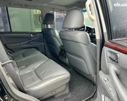 Черный Лексус LX 570, объемом двигателя 57 л и пробегом 153 тыс. км за 25490 $, фото 32 на Automoto.ua