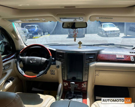 Чорний Лексус LX 570, об'ємом двигуна 5.7 л та пробігом 289 тис. км за 29000 $, фото 9 на Automoto.ua