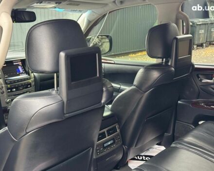Чорний Лексус LX 570, об'ємом двигуна 57 л та пробігом 154 тис. км за 35490 $, фото 31 на Automoto.ua