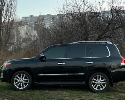 Черный Лексус LX 570, объемом двигателя 5.7 л и пробегом 192 тыс. км за 33990 $, фото 3 на Automoto.ua