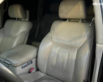 Черный Лексус LX 570, объемом двигателя 5.7 л и пробегом 192 тыс. км за 33990 $, фото 14 на Automoto.ua