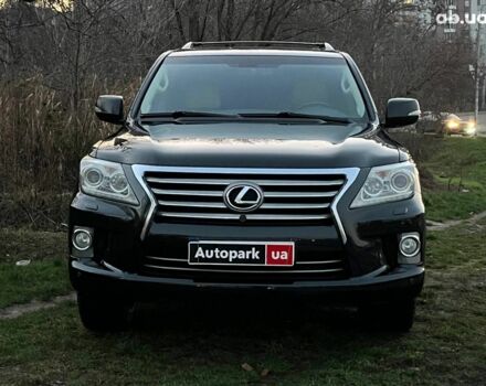 Черный Лексус LX 570, объемом двигателя 5.7 л и пробегом 192 тыс. км за 33990 $, фото 1 на Automoto.ua