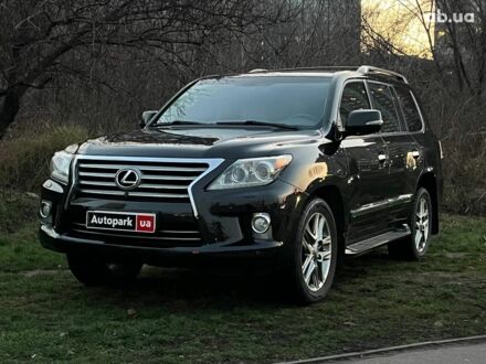 Черный Лексус LX 570, объемом двигателя 5.7 л и пробегом 192 тыс. км за 33990 $, фото 1 на Automoto.ua