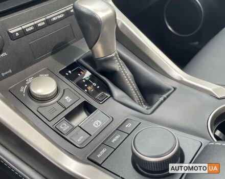 Сірий Лексус NX 200t, об'ємом двигуна 2 л та пробігом 67 тис. км за 29800 $, фото 11 на Automoto.ua