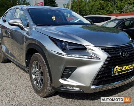Сірий Лексус NX 300, об'ємом двигуна 2 л та пробігом 33 тис. км за 32600 $, фото 1 на Automoto.ua