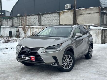 Сірий Лексус NX 300h, об'ємом двигуна 2.5 л та пробігом 33 тис. км за 38990 $, фото 1 на Automoto.ua