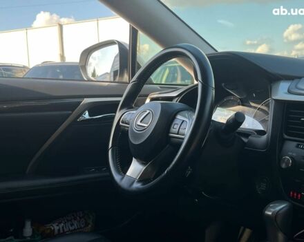 Білий Лексус RX 300, об'ємом двигуна 2 л та пробігом 104 тис. км за 47740 $, фото 16 на Automoto.ua