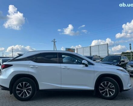 Білий Лексус RX 300, об'ємом двигуна 2 л та пробігом 104 тис. км за 47740 $, фото 10 на Automoto.ua