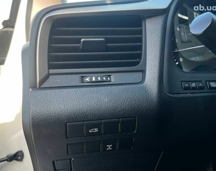 Білий Лексус RX 300, об'ємом двигуна 2 л та пробігом 104 тис. км за 47740 $, фото 39 на Automoto.ua