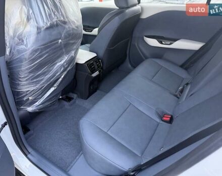 Білий Лексус RZ, об'ємом двигуна 0 л та пробігом 1 тис. км за 44999 $, фото 15 на Automoto.ua