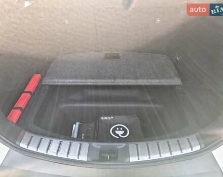 Білий Лексус RZ, об'ємом двигуна 0 л та пробігом 4 тис. км за 40000 $, фото 5 на Automoto.ua