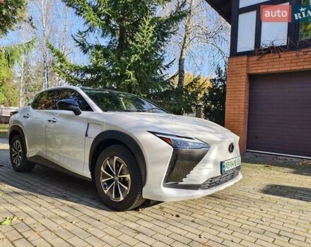 Білий Лексус RZ, об'ємом двигуна 0 л та пробігом 4 тис. км за 40000 $, фото 1 на Automoto.ua