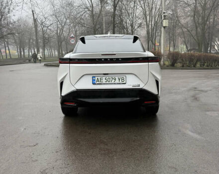 Белый Лексус RZ, объемом двигателя 0 л и пробегом 40 тыс. км за 37300 $, фото 7 на Automoto.ua