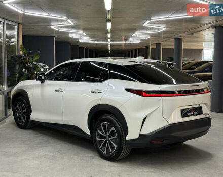 Білий Лексус RZ, об'ємом двигуна 0 л та пробігом 9 тис. км за 41900 $, фото 9 на Automoto.ua