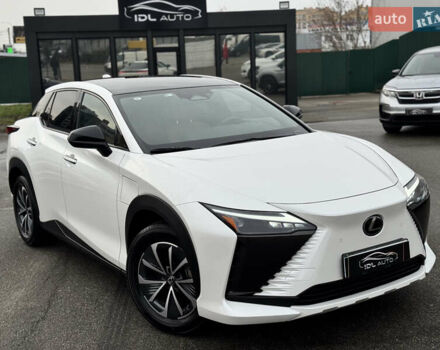 Белый Лексус RZ, объемом двигателя 0 л и пробегом 7 тыс. км за 37800 $, фото 9 на Automoto.ua
